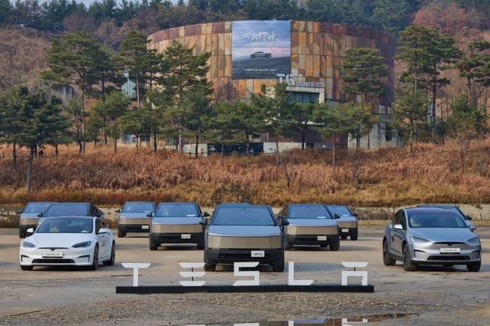 테슬라 전기차 모델.