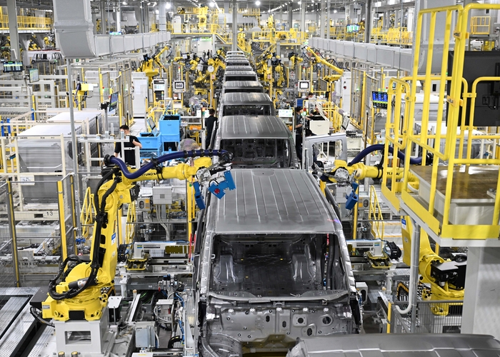 기아 화성 이보 플랜트 차체 용접 생산라인