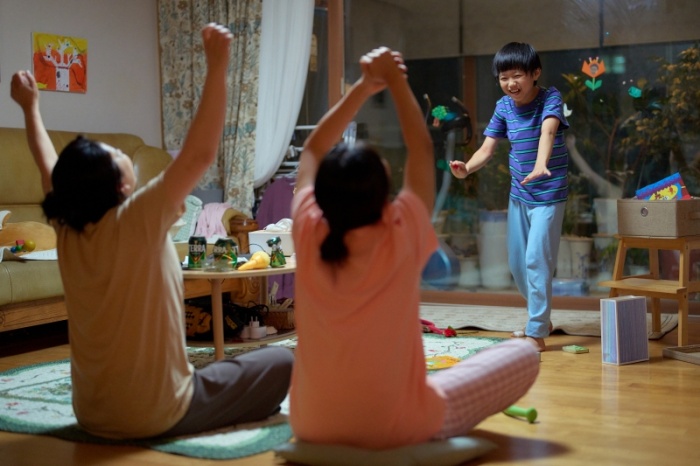 윤가은 감독의 영화 '세계의 주인'이 누적관객 12만명을 돌파했다. 사진제공=바른손이앤에이