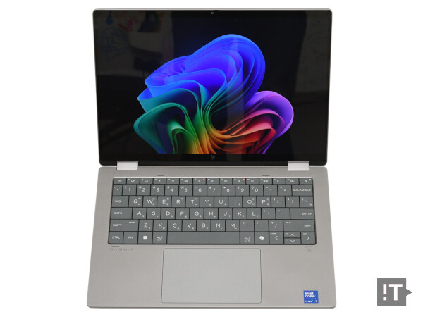 HP 옴니북 X 플립 14의 ‘노트북 모드’ 펼쳤을 때 모습 / 권용만 기자