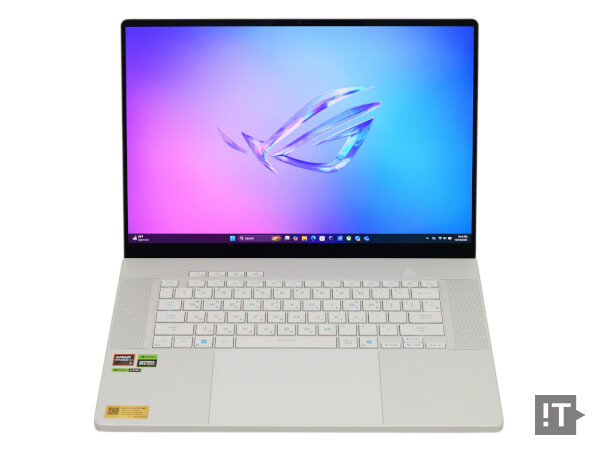 에이수스 ROG 제피러스 G16(GA605) 펼쳤을 때 모습 / 권용만 기자