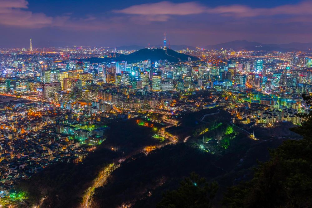 서울 / Designed by Freepik