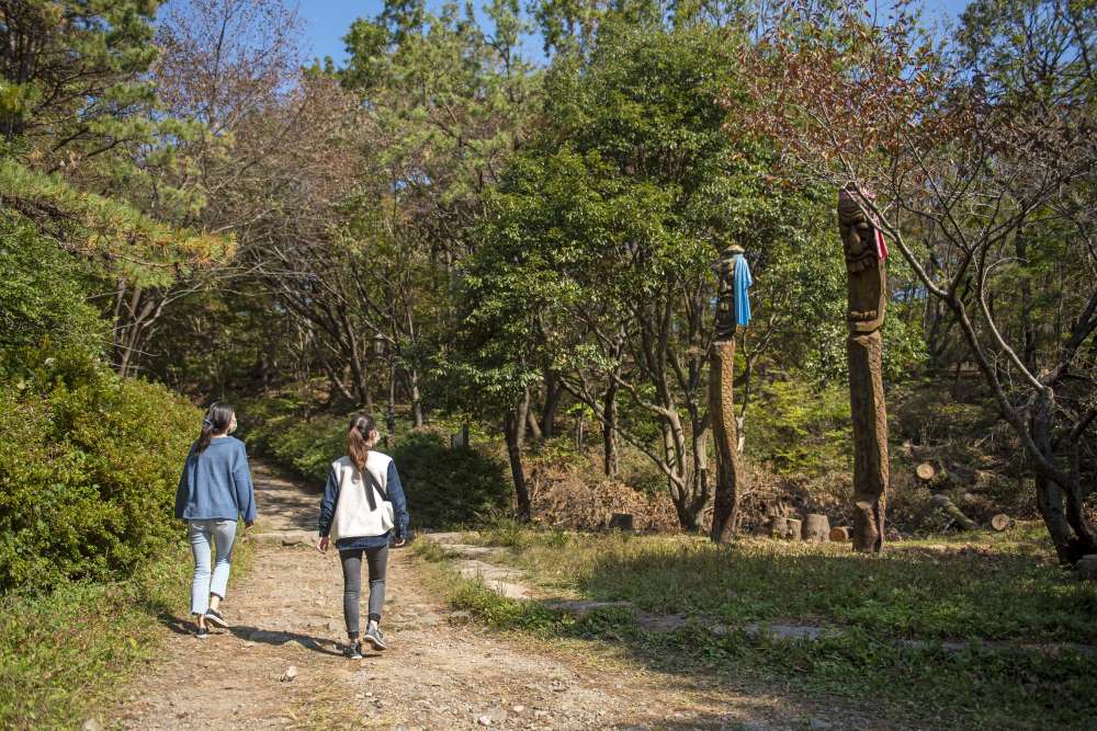 금정산 오르는길 / 사진=비짓부산@써머트리