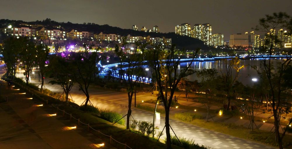 광교호수공원 야경 / 사진=공공누리@경기도