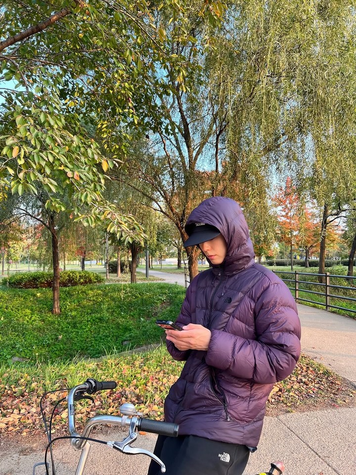 引用:パク・ボゴム SNS