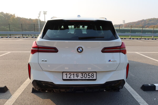 BMW X3 M50 xDrive pro 후면 [오두환 기자]