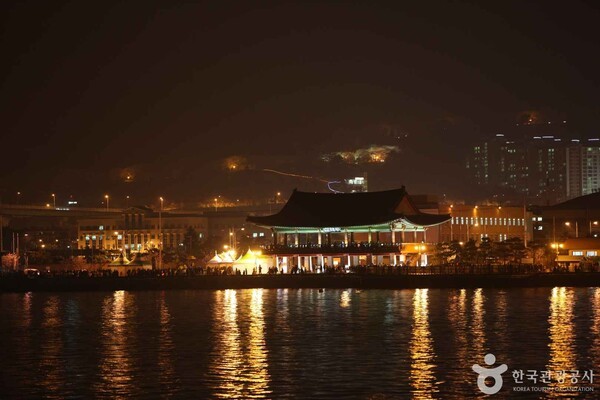 진해루 /사진제공-한국관광공사