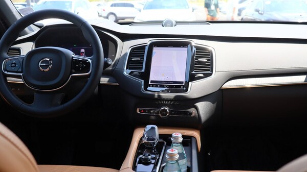 참조: 볼보 XC90