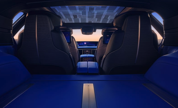 캐딜락의 최상위 수제 차량 셀레스틱 5억원대로 인상