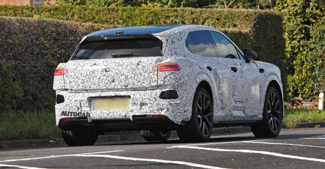 최초의 전기 벤틀리 SUV 티저 공개 어떻게 나올까?