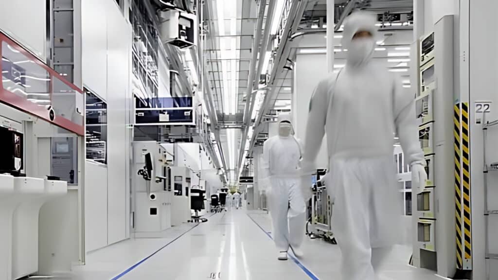 하이닉스에 밀려 고전했는데 Samsung D-RAM Market Recaptures (5)