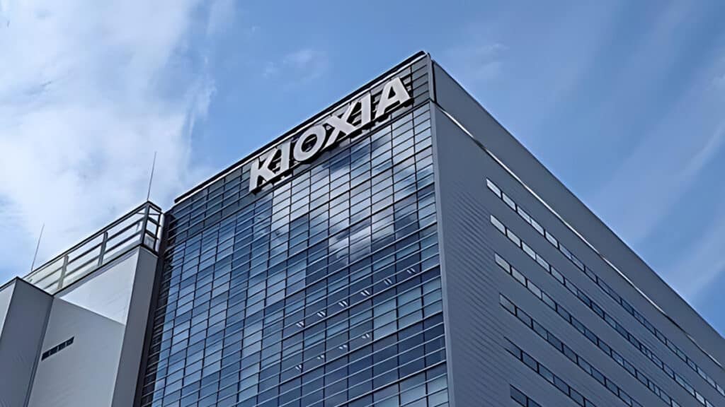 삼성도 하이닉스도 하락한 이유 있었다…반도체 시장에 무슨 일이 75 Kioxia Stock Plunges (5)