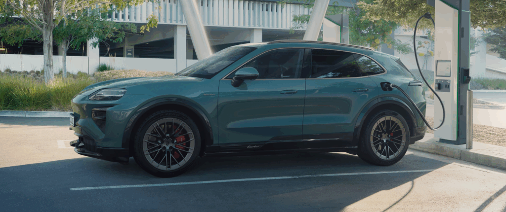 포르쉐 카이엔 일렉트릭 공개