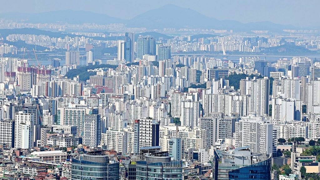 유례없는 부동산 대책 시행 후...아파트 가격 어떻게 됐나 봤더니 '반전' 5 정부, 새로운 부동산 대책 발표