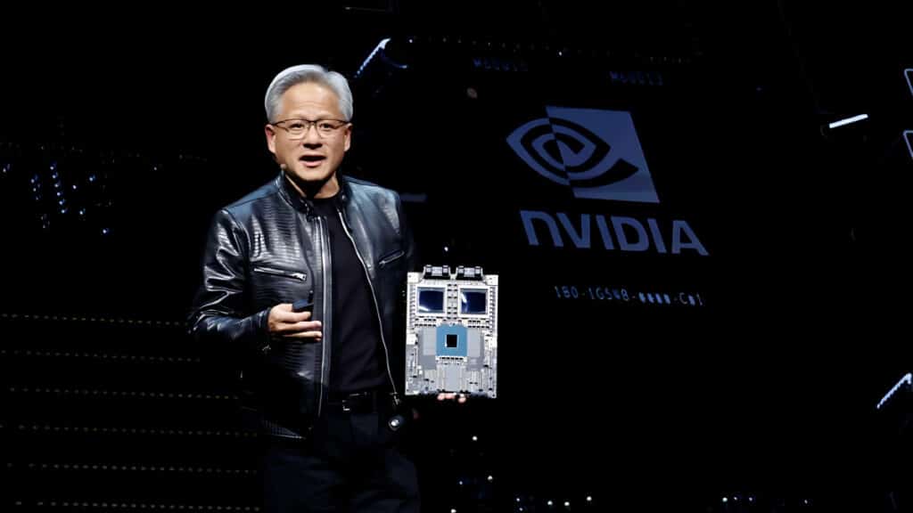 실적 발표하자마자 Nvidia Reports Q3 Earnings (4)