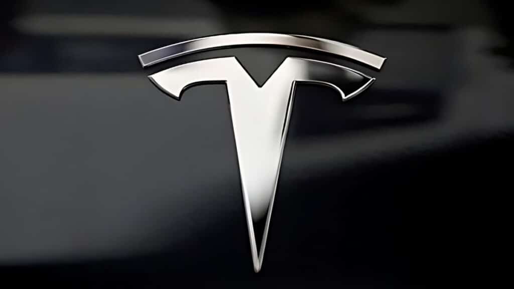 HBM도 메모리 반도체도 아니었다...삼성전자에 날아든 '빅 뉴스' 3 Tesla Produces AI Chip Samsung (2)
