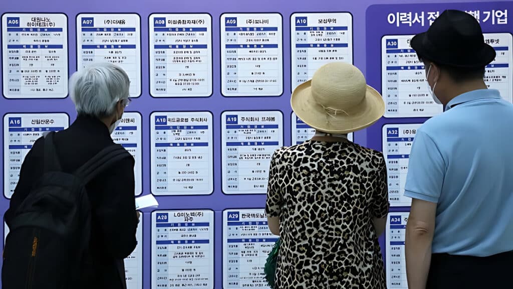 “해마다 뛰더니 내년에 또 증가 Jeonbuk Senior Jobs at Top