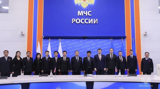 Photo of the meeting between officials from North Korea\'s Ministry of Disaster Prevention and Russia\'s Ministry of Emergency Situations / Russian Ministry of Emergency Situations press release, NK News capture