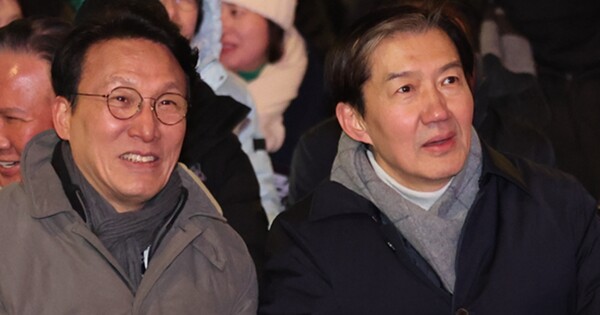 한국갤럽이 5일 발표한 장래 정치지도자 선호도 조사에서 조국 조국혁신당 대표(오른쪽)와 김민석 국무총리가 1·2위를 기록했다. ⓒ뉴스1
