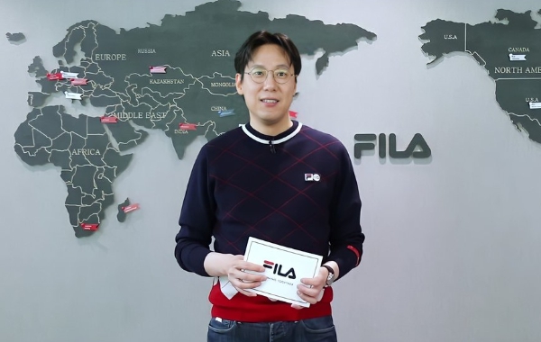 윤근창 미스토홀딩스 대표이사가 2022년 2월24일 글로벌 5개년 전략 계획 '위닝투게더'를 발표하고 있다. ⓒ 미스토홀딩스