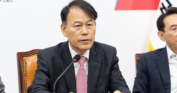 윤한홍 국민의힘 의원이 5일 국회에서 열린 '혼용무도' 이재명정권 6개월 국정평가 회의에서 발언하고 있다. ⓒ 뉴스1