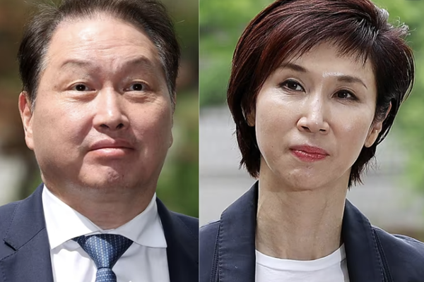 최태원 SK그룹 회장(왼쪽)과 노소영 아트센터 나비 관장. ⓒ 뉴스1.