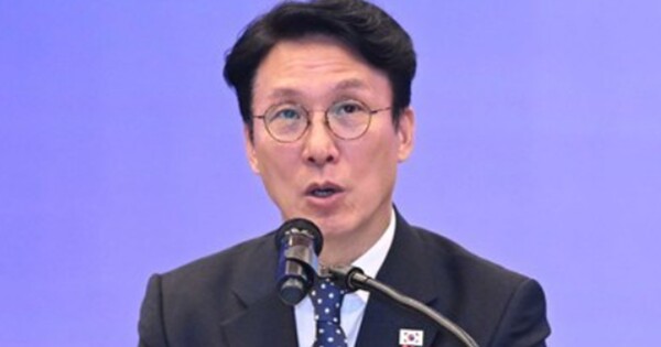 김민석 국무총리가 1일 오후 서울 여의도 중소기업중앙회에서 열린 중소기업 규제합리화 현장대화에서 인사말을 하고 있다. ⓒ뉴스1