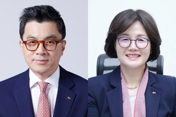 KB금융지주는 16일 대추위를 개최하고 12월말로 임기가 만료되는 KB증권 등 6개 계열사의 대표이사 후보를 추천했다. 사진은 KB증권 IB부문 각자대표이사에 추천된 강진두 KB증권 경영기획그룹장 부사장(왼쪽)과 KB저축은행 대표이사로 추천된 곽산업 KB국민은행 개인고객그룹대표 부행장. ⓒKB금융지주