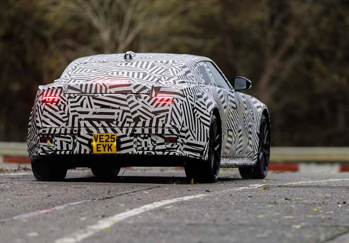 신형 전기 재규어는 1,000마력이 넘는 출력을 자랑합니다. 그게 중요할까요?