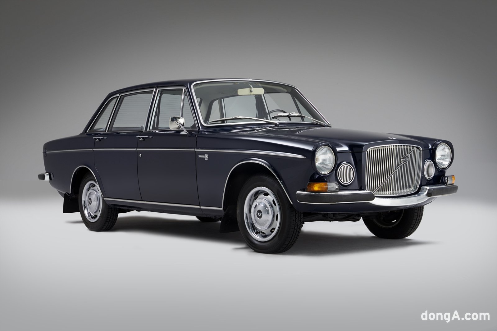 볼보 럭셔리 세단 164