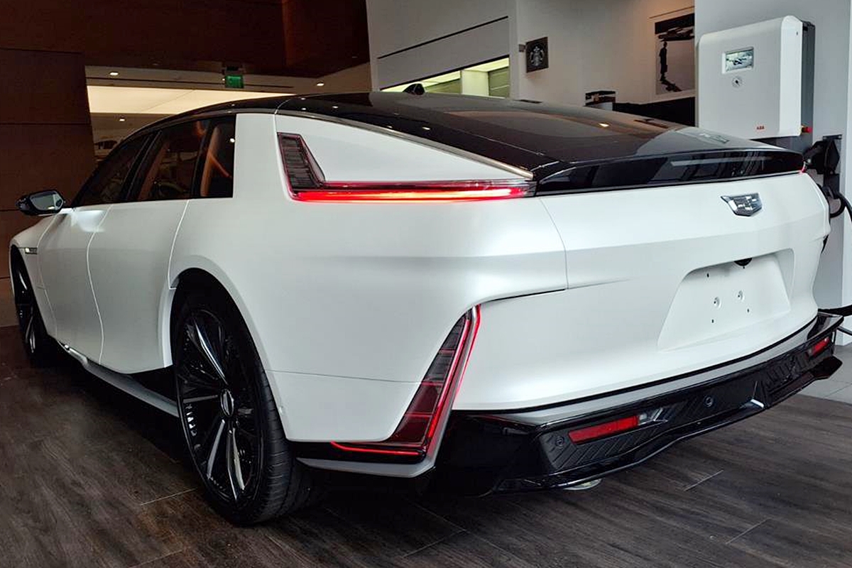사진 출처 = 'Cadillac of Beverly Hills'