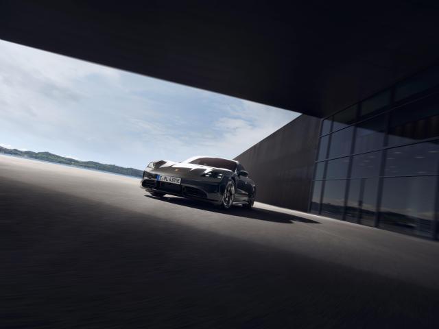 타이칸 4S 블랙 에디션 사진포르쉐코리아