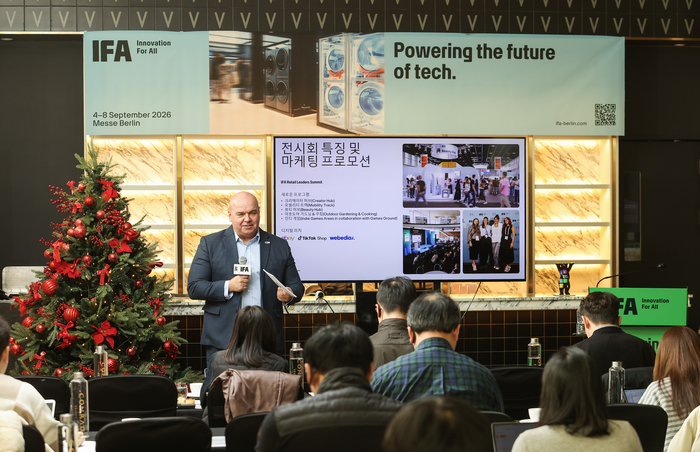 라이프 린트너 IFA 최고경영자(CEO)가 2일 서울 여의도 콘래드호텔에서 간담회를 열고 IFA 2026 전시 방향을 설명했다.