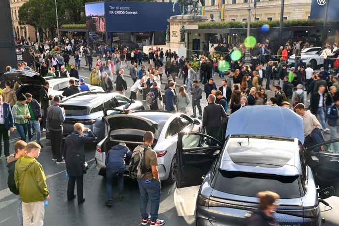 독일 IAA 모빌리티 BYD 부스.