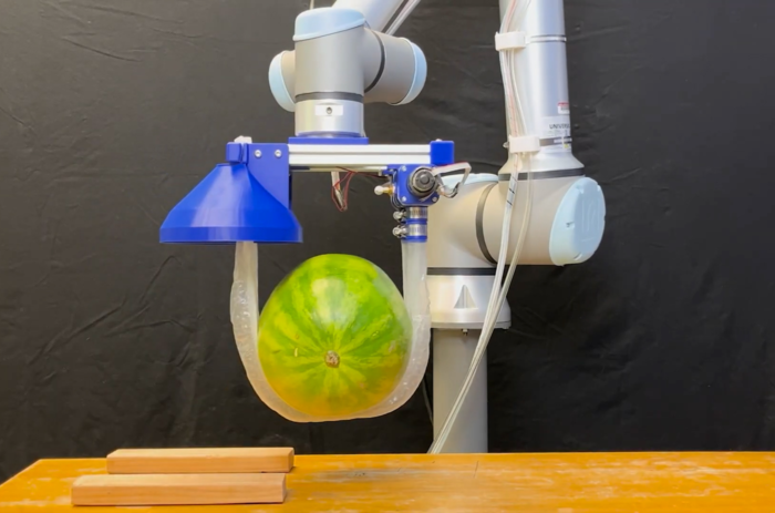 미국 매사추세츠공과대학(MIT)과 스탠퍼드대학교 공동 연구진이 덩굴 로봇 형태의 '소프트 로봇 그리퍼'를 개발했다고 최근 밝혔다. (화면 = 시연 영상 캡처)