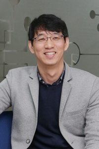 신인식 플루이즈 대표(KAIST 전산학부 교수)