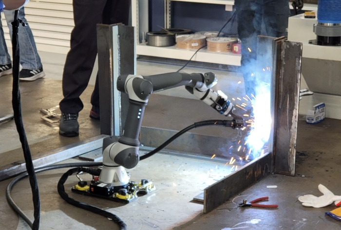 레인보우로보틱스 협동로봇 용접 시스템 (레인보우로보틱스 제공)