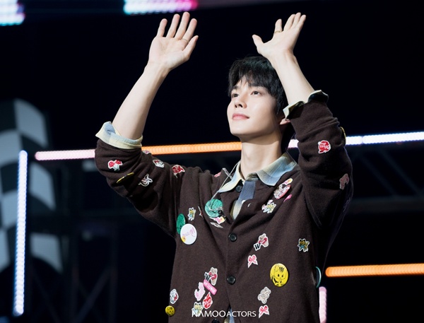 引用:ナムアクターズ