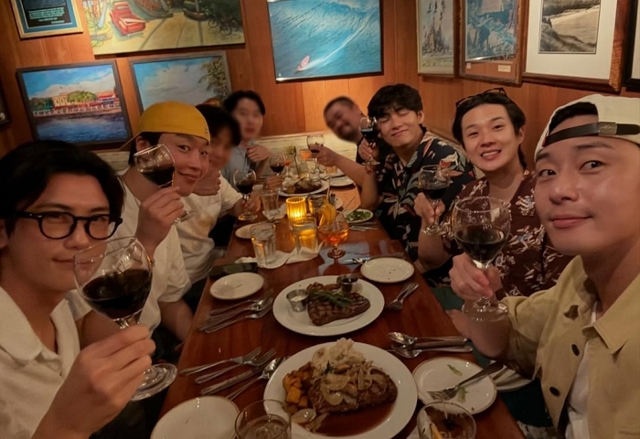 引用:Instagram@thv