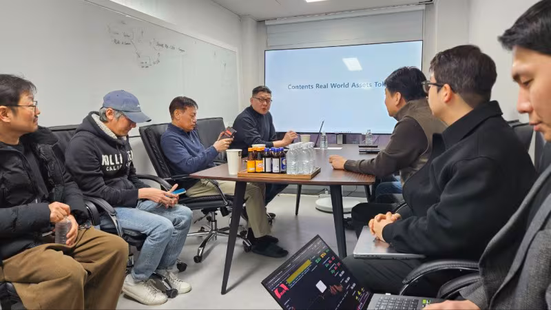 양우석 감독, 백진동 PD 등 콘텐츠 제작자들이 2025년 12월 9일 서울 여의도 한국디지털자산평가인증 본사에서 'K-콘텐츠 RWA 토큰화' 간담회를 열었다. /한국디지털자산평가인증