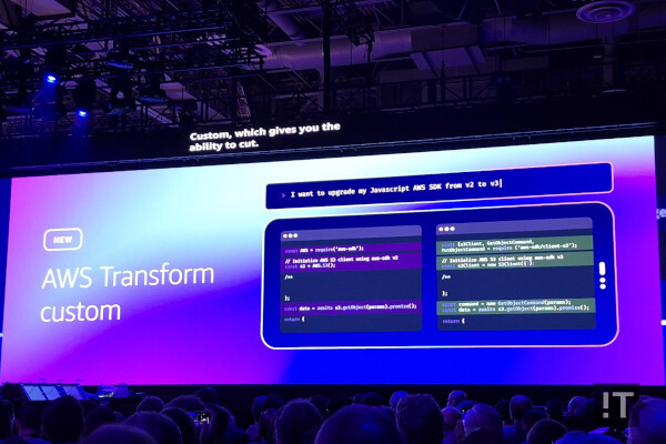 기업들의 IT 환경 현대화를 돕는 ‘AWS 트랜스폼 커스텀’ / 라스베이거스=권용만 기자