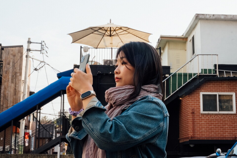 예술 창업에 도전하던 김아라 씨는 최근 재취업에 성공했다. 프리랜서 생활을 마무리하고 직장인으로 돌아가며 '실패했다'고 보는 시선을 느꼈다는 아라 씨. 하지만 지금은 '실패한 프리랜서는 없다'며 자신은 하나의 선택지를 찾았을 뿐이라고 말한다(사진=본인 제공).