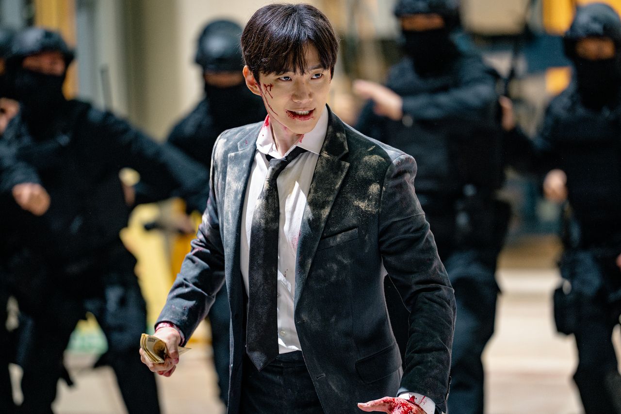 Singer-turned-actor Lee Jun-ho in the Netflix series “Cashero.” (Netflix)