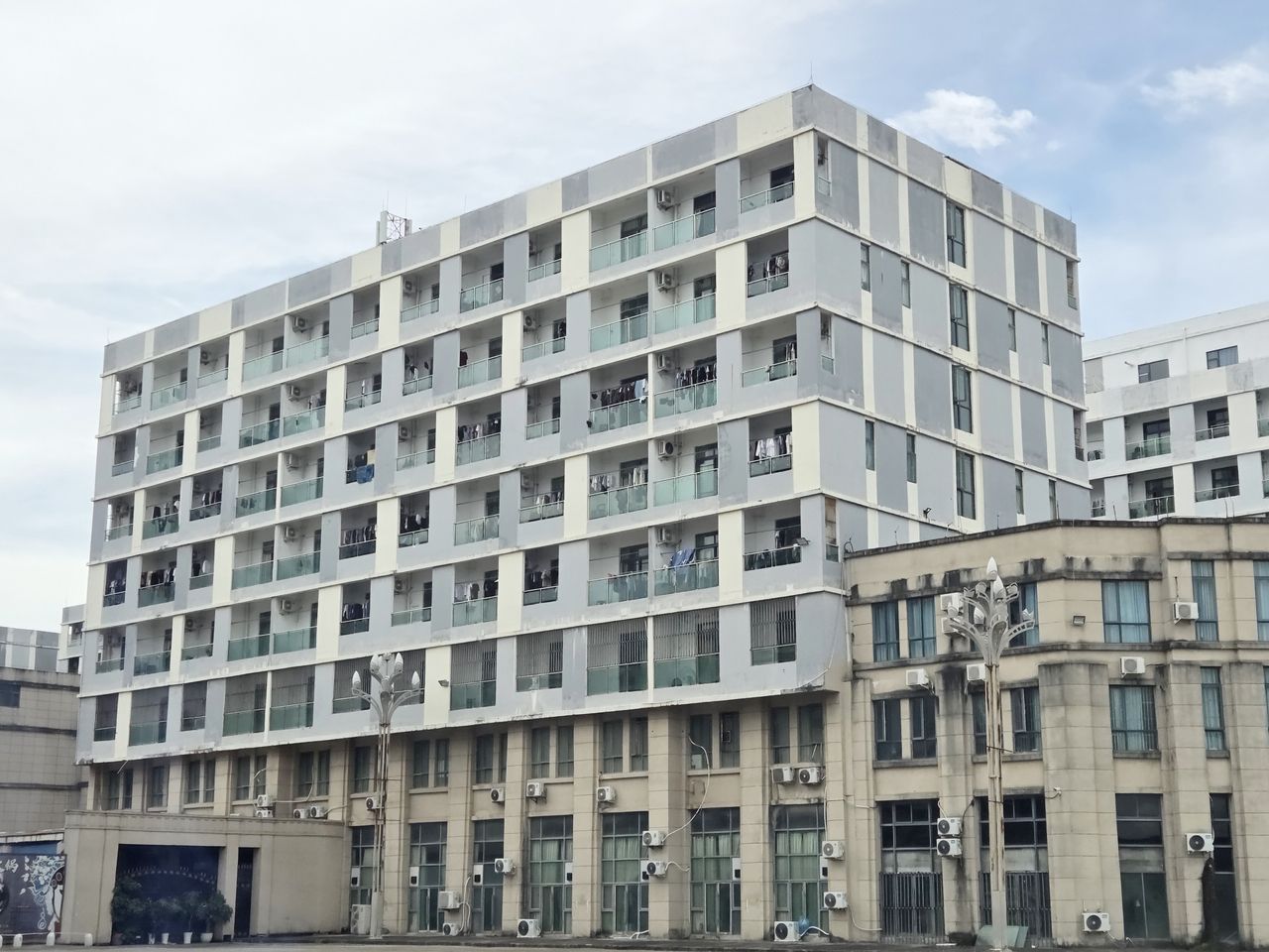 A building in Sihanoukville, Cambodia, believed to have been used as a job scam compound. (Yonhap)