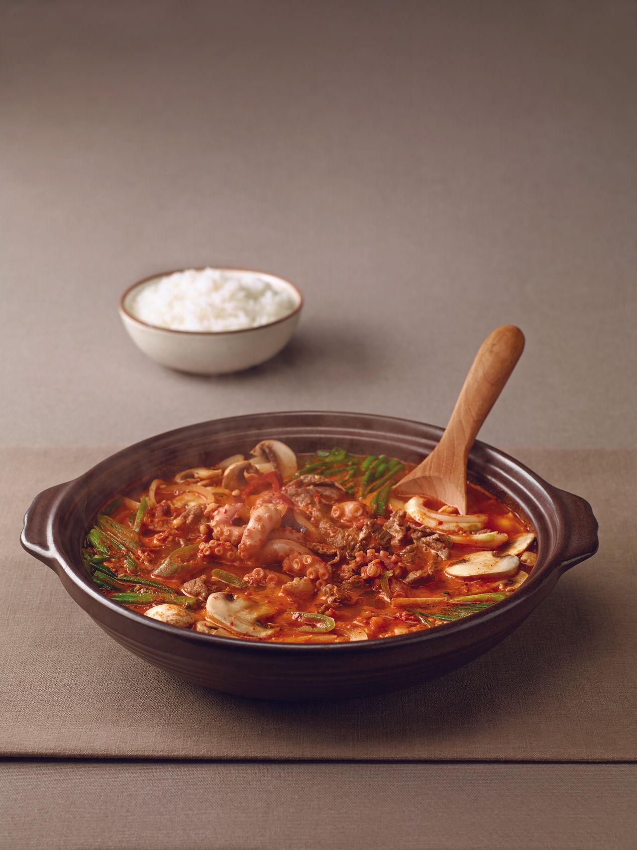 Bullakjeongol (Korean Food Promotion Institute)