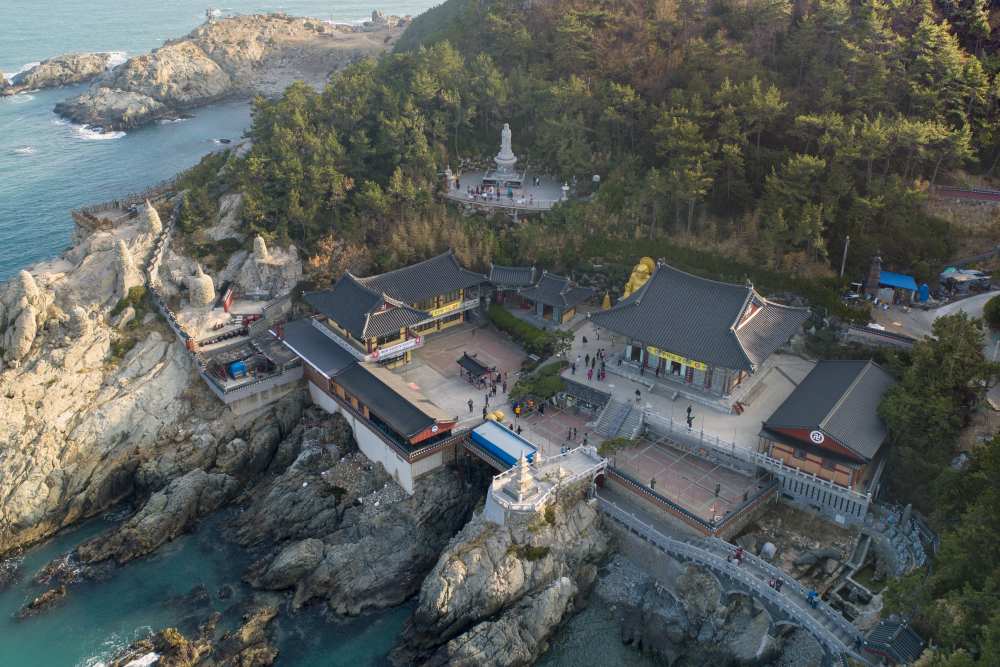 외국인한테도 인기 만점 해동용궁사 / 사진=부산관광공사@부산광역시 시민사진기자 정을호