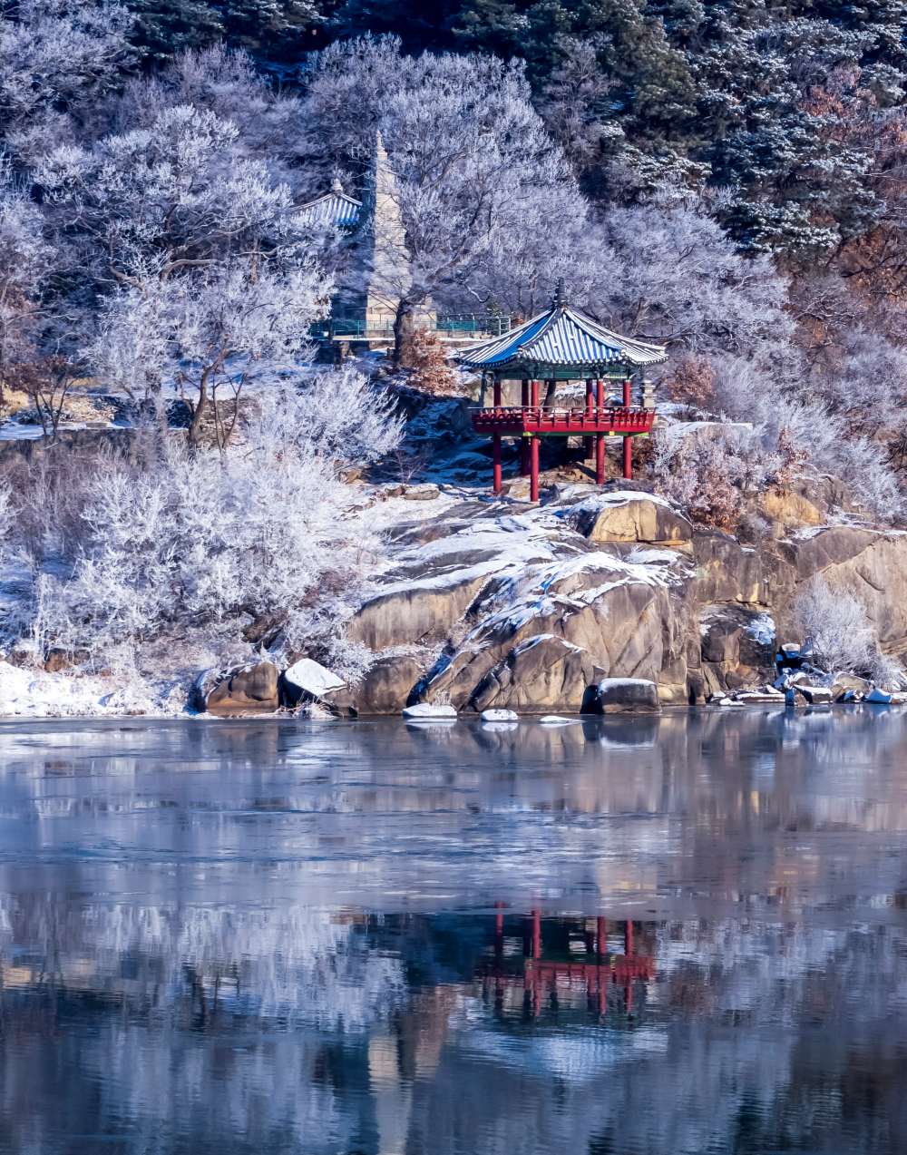 완벽한 겨울 풍경의 신륵사