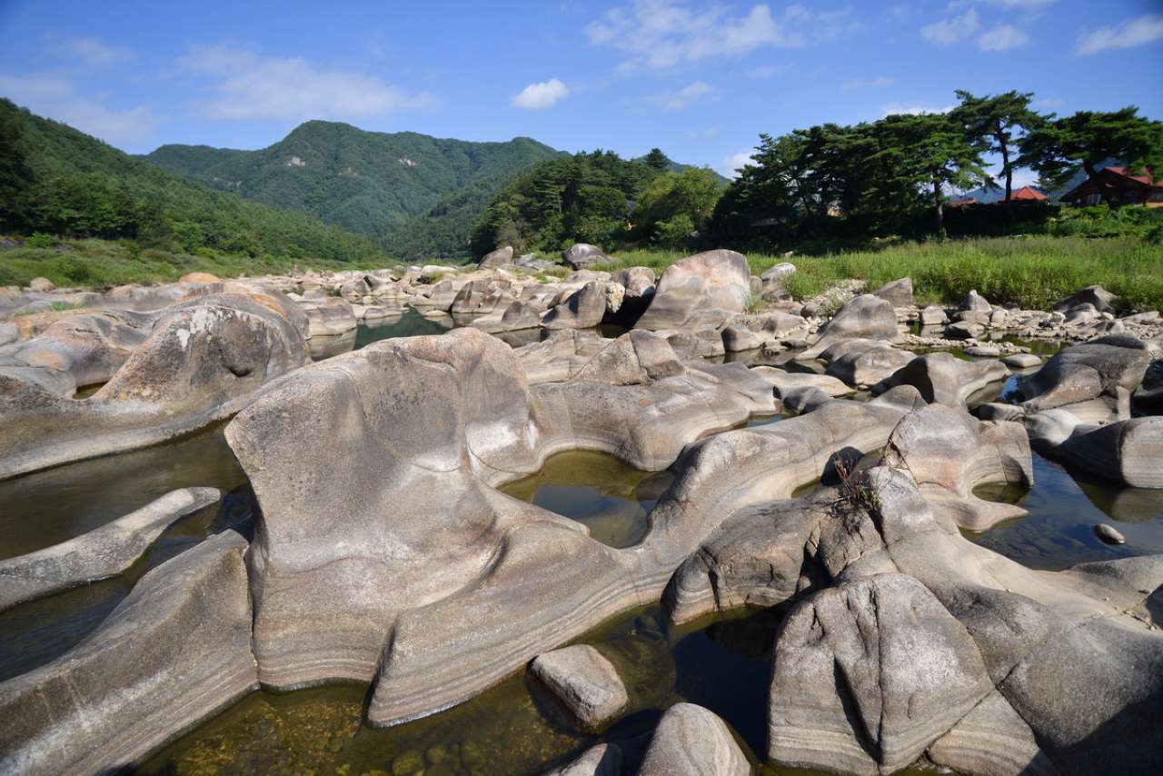 돌개구명 / 사진=공공누리@강원도, 한국문화정보원