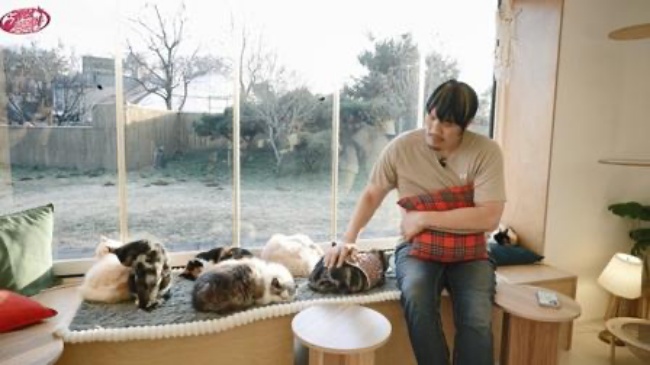  引用：SKブロードバンド「キーリングナム チェ・ホンマン」