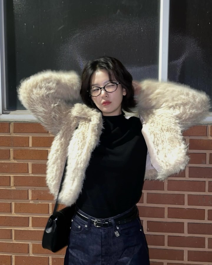 引用:MUSINSA公式ホームページ、BLACKPINKジェニー SNS、Red Velvet ジョイ SNS、Red VelvetのスルギSNS、レイ SNS